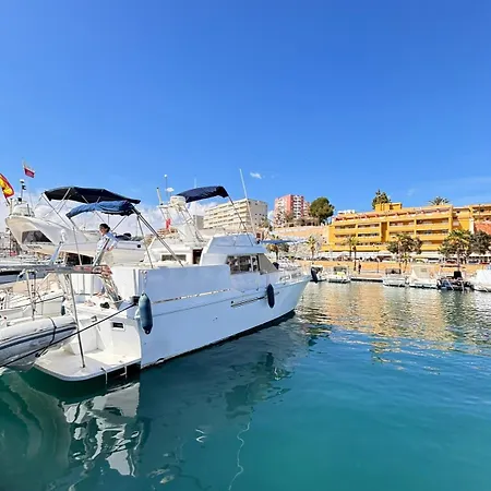 Barco Muy Acogedor En Valencia